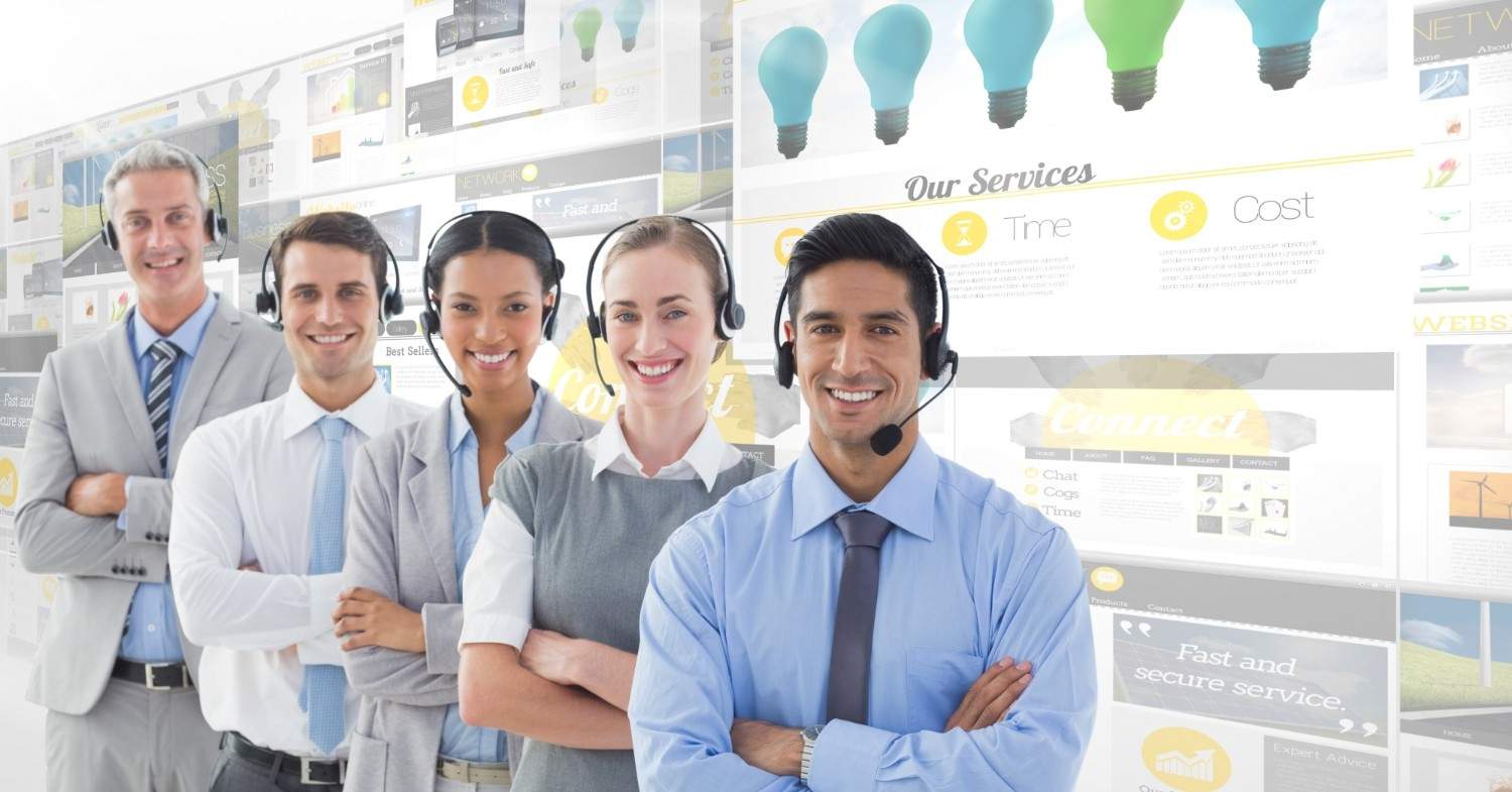 Flightlinkers team helping travelers